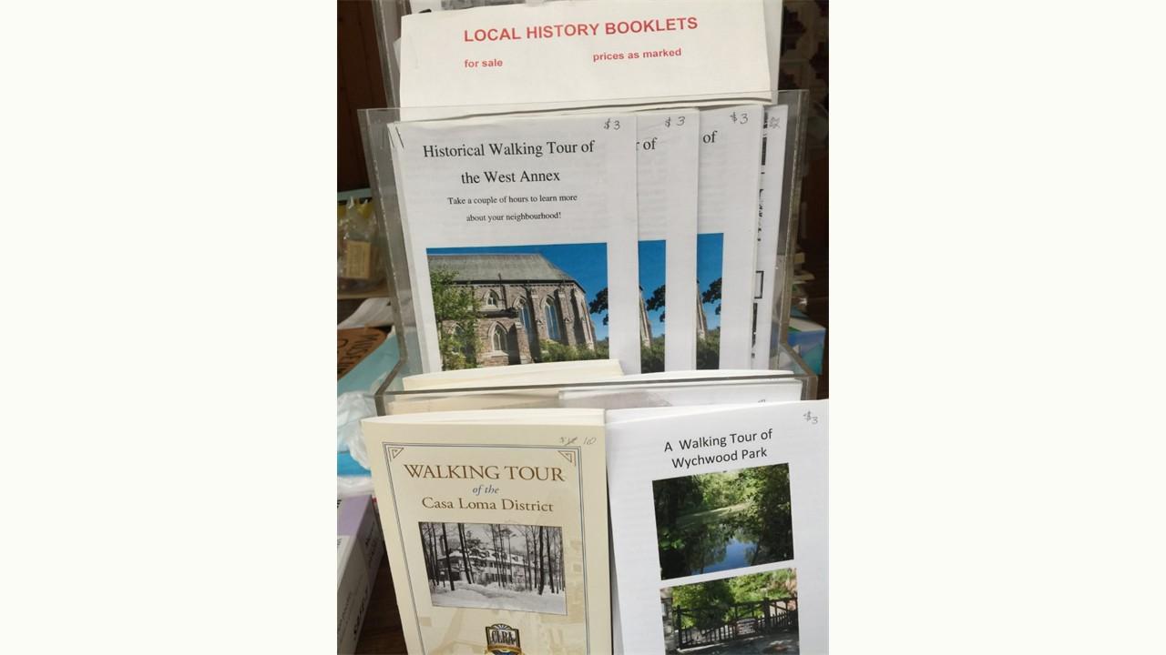 local_walking_tours_window1