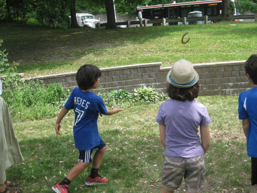 Horseshoe in mid air!